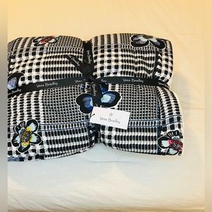 Vera Bradley Cozy Jersey Throw Blanket